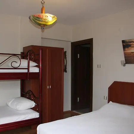 Uzum Hotel